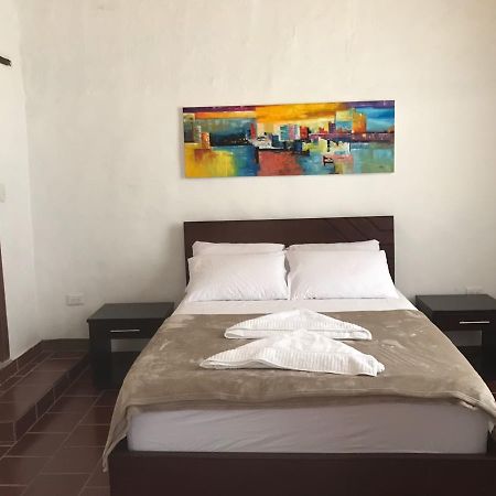 Hostal Rous San Gil Kültér fotó