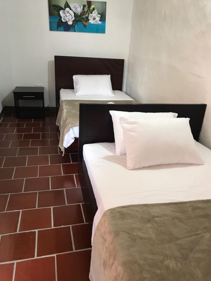 Hostal Rous San Gil Kültér fotó